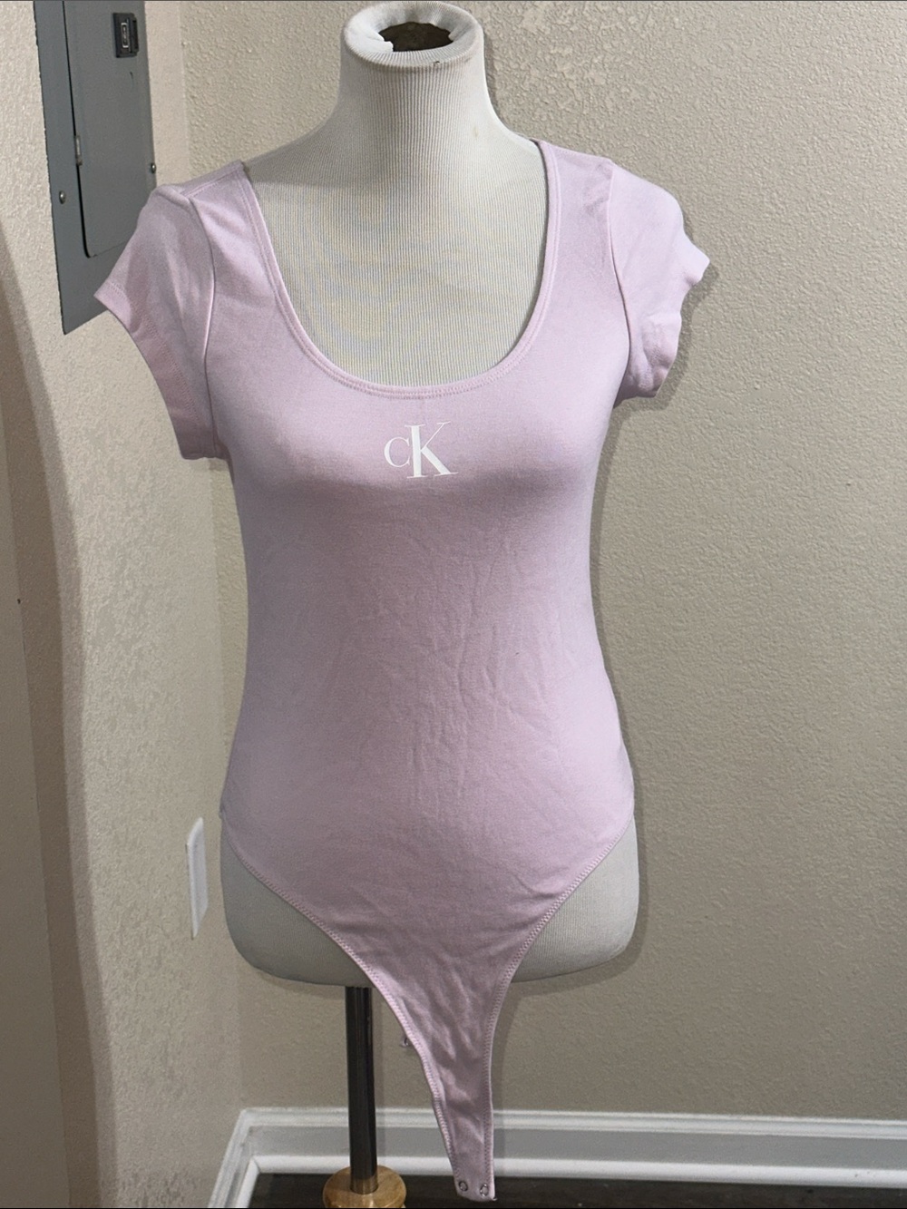 Calvin Klein Light Pink Scoop Neck Logo Bodysuit never worn